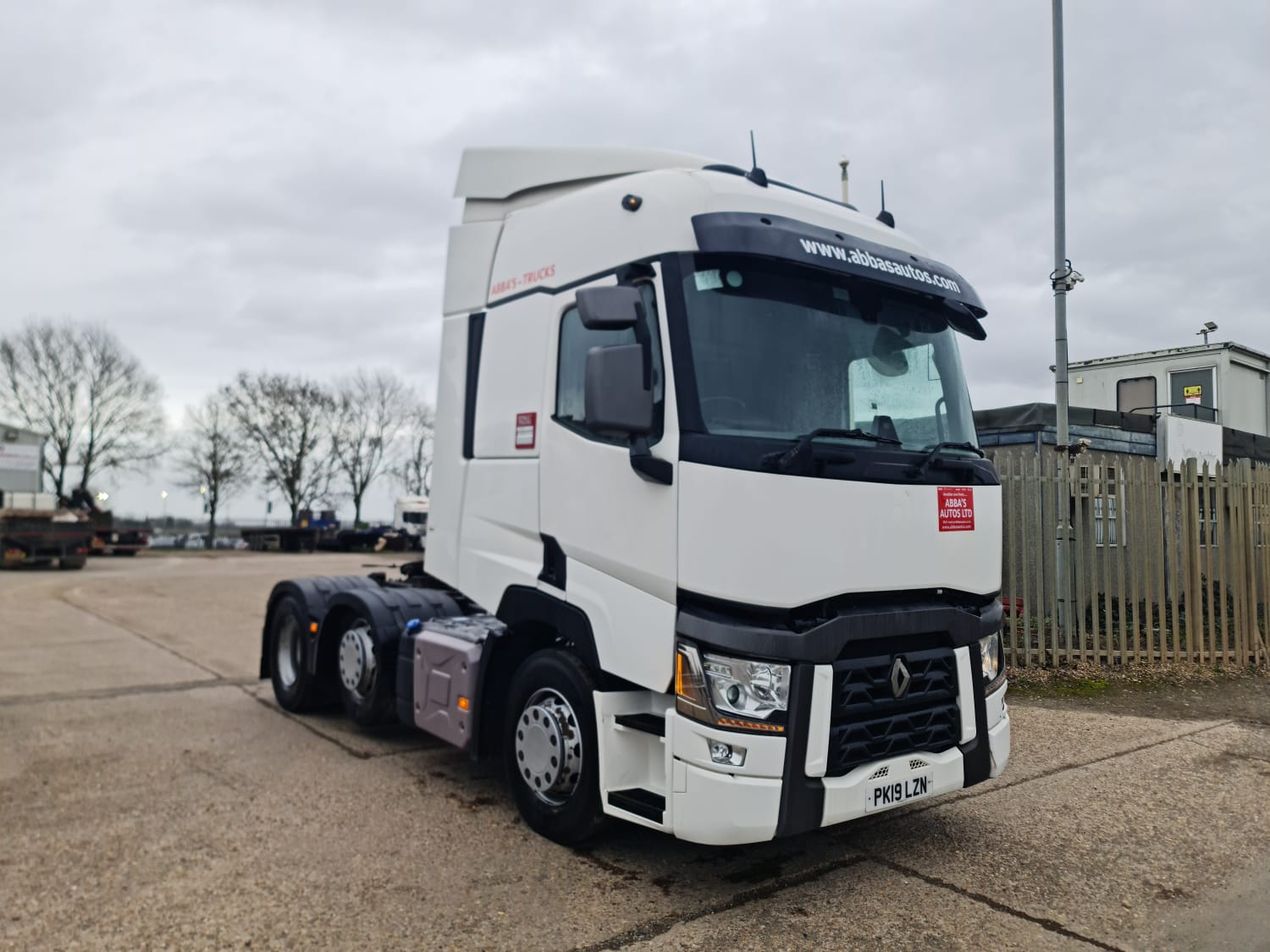 2019 RENAULT T460